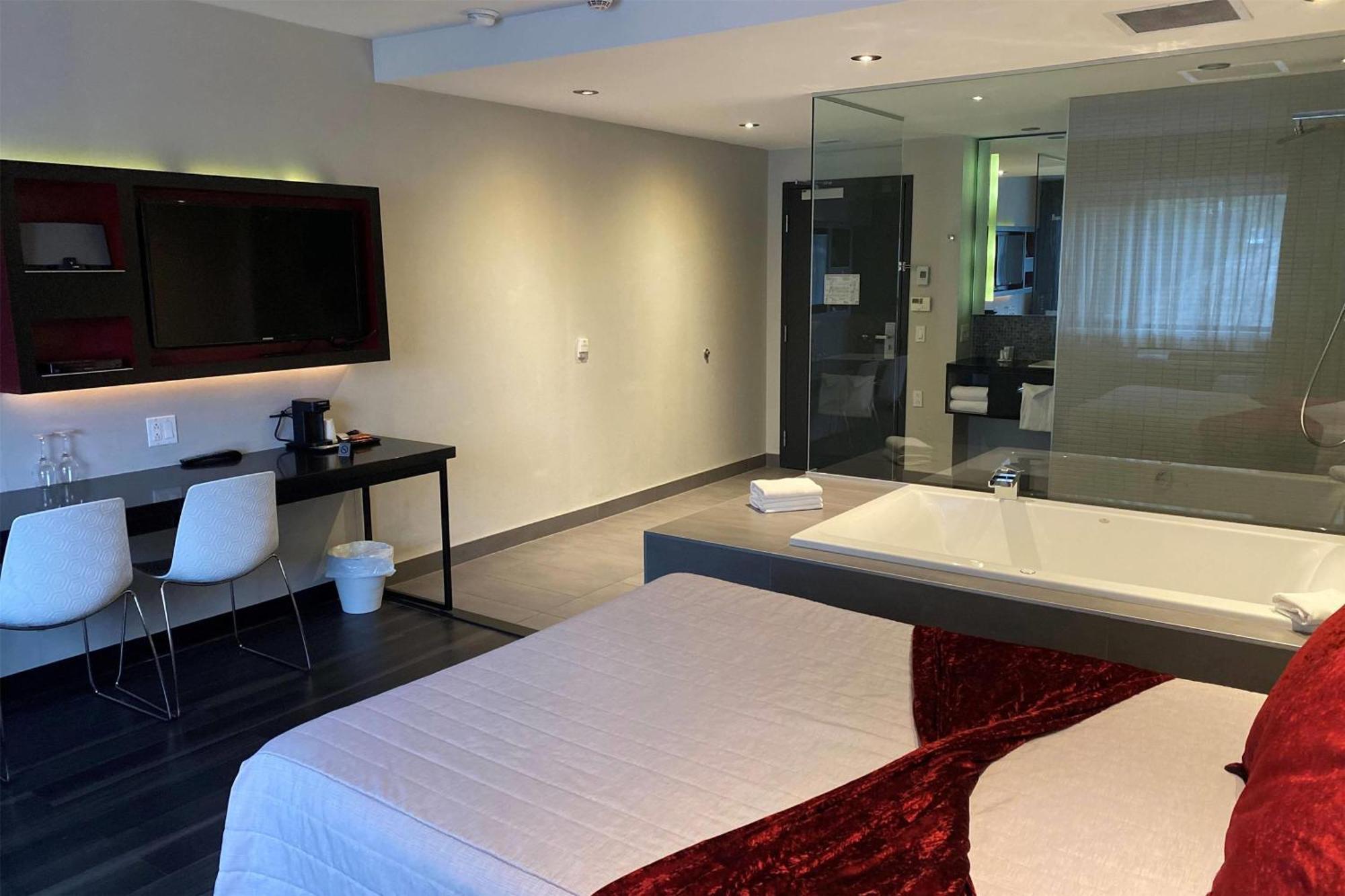Ramada By Wyndham 3*